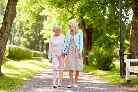 Helping Aging Parents Without Losing Your Sanity—or Their Independence